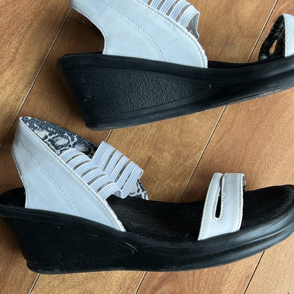 👠BOGO FREE👠SPORT💫Women’s White Rumblers Sci-Fi Memory Foam Wedge Sandals - Picture 9 of 14